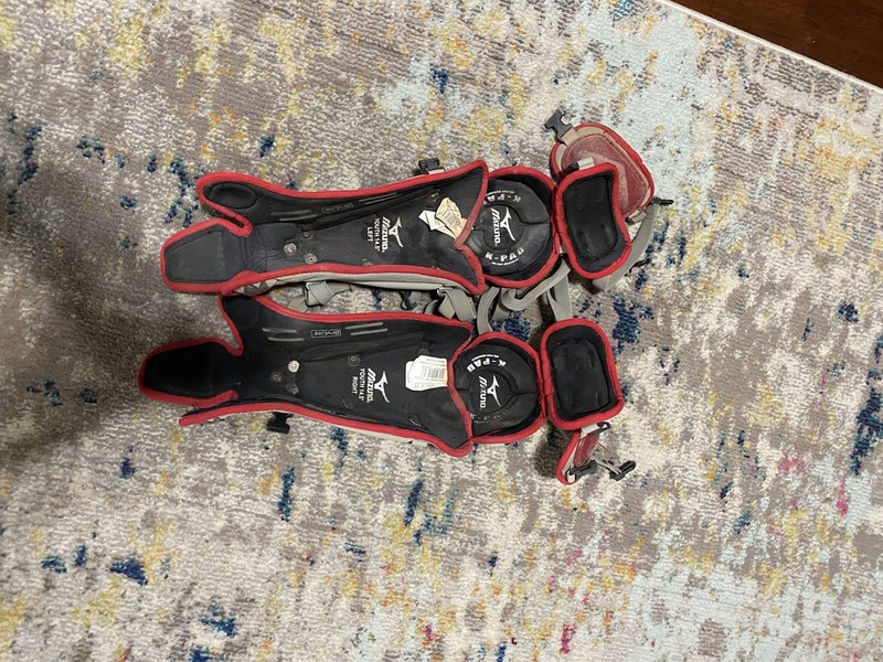 Red Youth Mizuno Samurai Catcher's Leg Guard