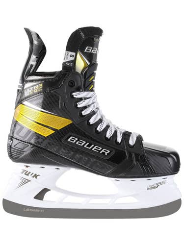 Senior Bauer Extra Wide Width Size 8 Supreme UltraSonic Hockey Skates