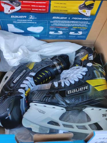 Senior New Bauer Supreme UltraSonic Hockey Skates Size 8 Fit 1
