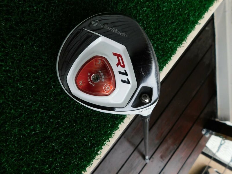 TaylorMade R11 15.5* 3-Wood w/ Fujikura 70g Stiff Flex Shaft