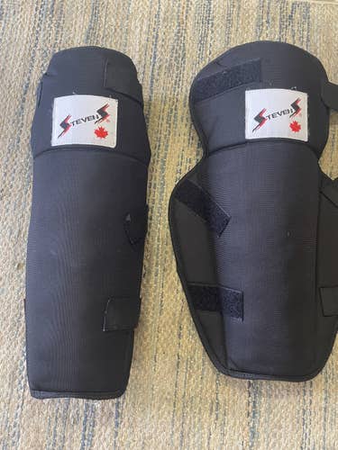 Stevens referee shin pads