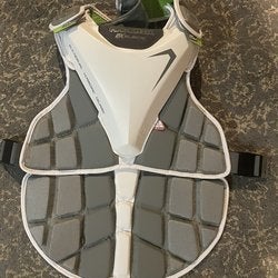 BN Maverik EKG Goalie Chest Pad