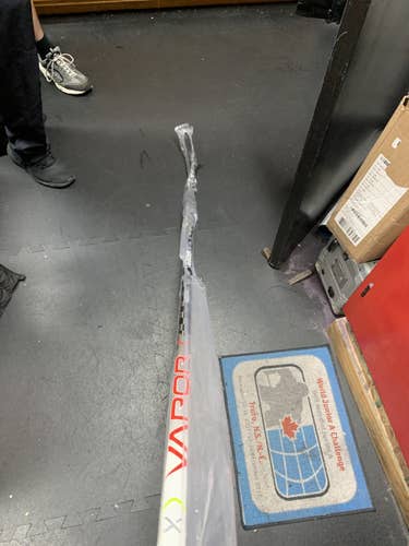 Senior Right Handed Toe Pattern Pro Stock Vapor 1X Lite Hockey Stick