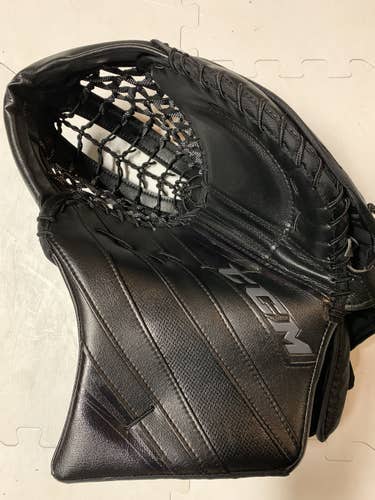 CCM Regular EFlex 5 glove used twice 580 Break