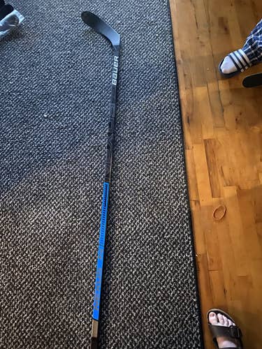 Senior Left Hand Toe Pattern Pro Stock Team Nexus Hockey Stick