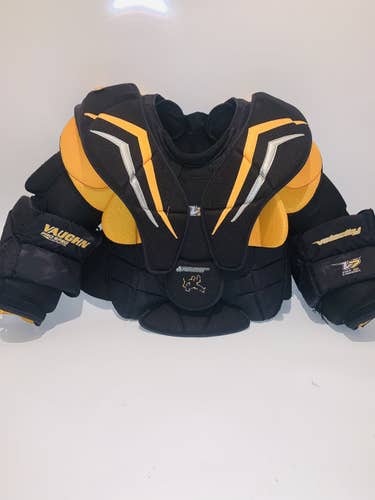 Used Small Vaughn Velocity V7 XF Pro Carbon Goalie Chest Protector