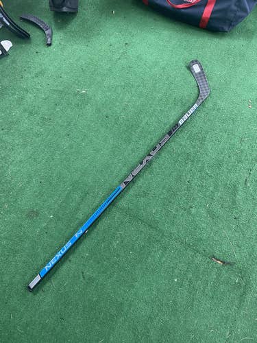 Senior Left Hand P92 Pro Stock Nexus 2N Pro Hockey Stick