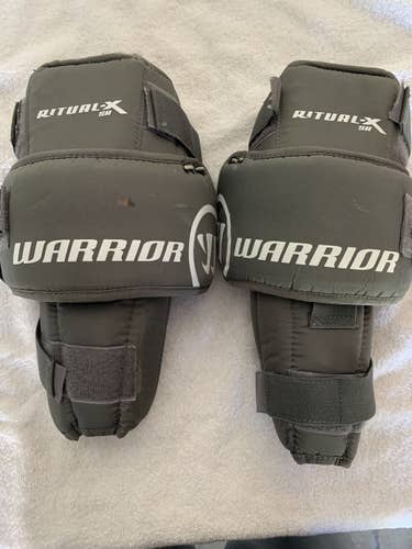 Used Warrior Ritual-X Sr. Knee Guards