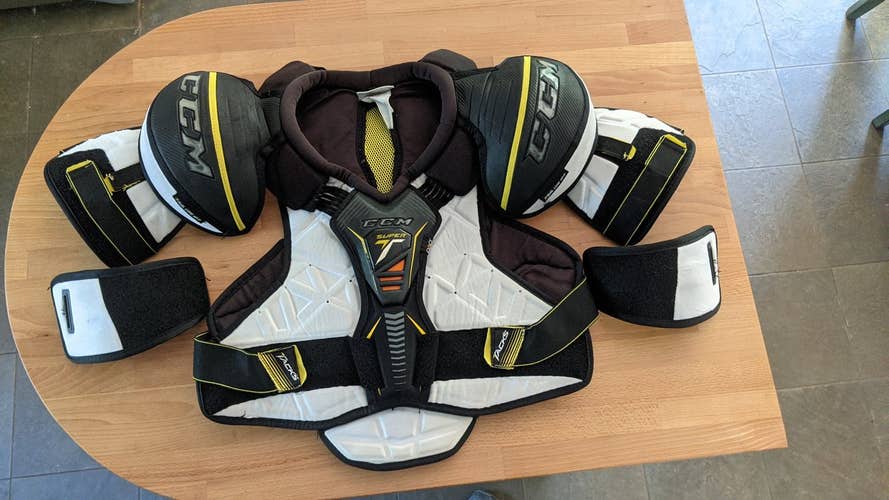 Used Senior Large CCM Supertacks Shoulder Pads