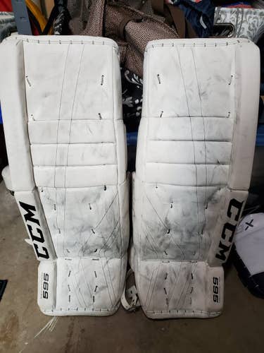Used 28" + 1 CCM Revolution 595 Junior Goalie Leg Pads