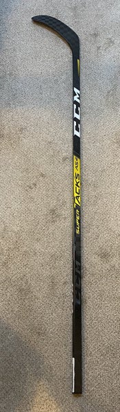 Senior Right Handed Pro Stock Super Tacks AS2 Pro Hockey Stick
