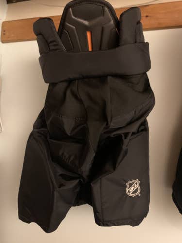 Black Senior Medium CCM Pro Stock HPTK Hockey Pants