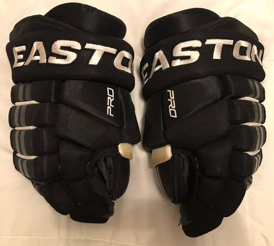 Rio Grande Valley Killer Bees NAHL Pro Stock Easton Pro Black 14” Hockey Glove