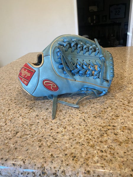 Marcus Stroman model gloves and game used glove !! NO LOWBALLERS