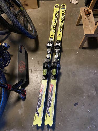 Primo condition Fischer 176 RC4 World Cup Super G With Bindings