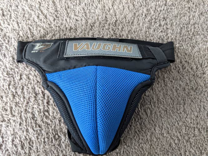 VAUGHN VELOCITY V7 XF INTERMEDIATE GOAL CUP protection goaltender goalie gently used one season
