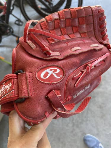 Red Kid Pitch (9YO-13YO) Right Hand Throw 12" Highlight Series Baseball Glove