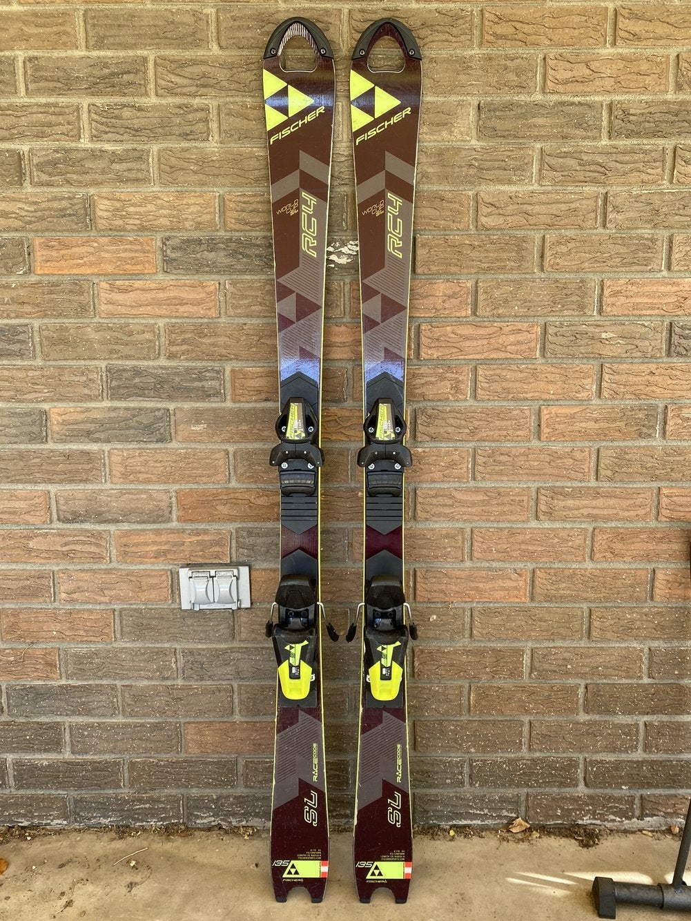 Fischer RC4 World Cup SL Skis 135cm | SidelineSwap | Buy and Sell