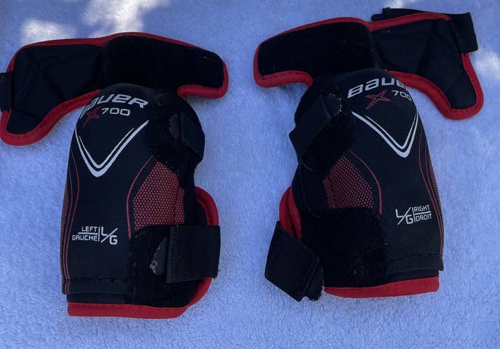 Used Large Bauer Vapor X700 Elbow Pads