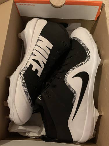 Black Nike Trout 4 Pro Metal Baseball Cleats