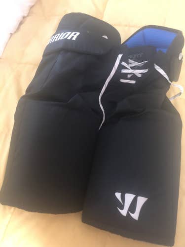 Black Senior New Medium Warrior Covert QRL Hockey Pants