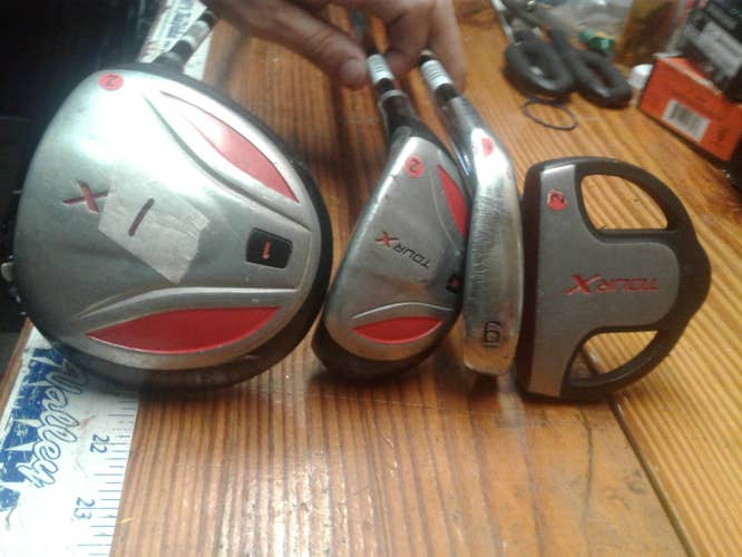Used Junior Right Handed Clubs (Full Set) 4 Pieces