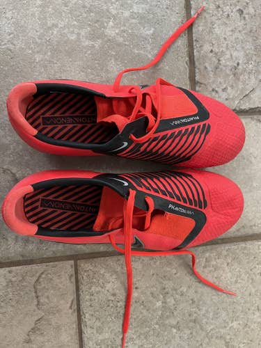 Red Men's Size 6.0 (Women's 7.0) Nike Phantom Venom Elite Cleats