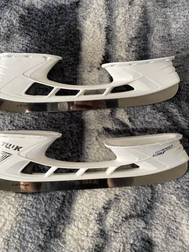 New Bauer 288 mm Lightspeed edge With Steel