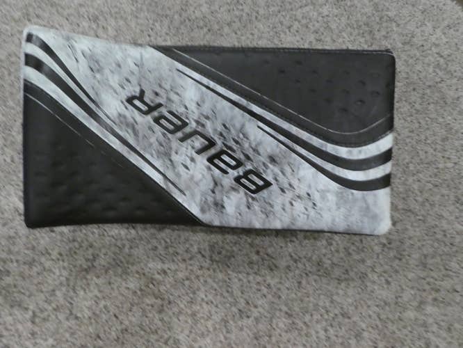 Black Intermediate Used Bauer Regular Vapor 2X