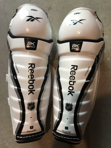 Senior Reebok Pro Stock 8K Shin Pads