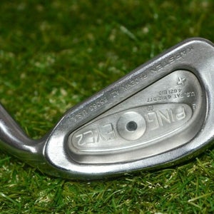 Ping 	Eye 2 Black 	4 Iron 	Right Handed 	39"	Steel 	Stiff	New Grip