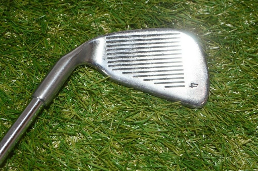 Ping 	Eye 2 Orange 	4 Iron 	Right Handed 	39"	Steel 	Stiff	New Grip