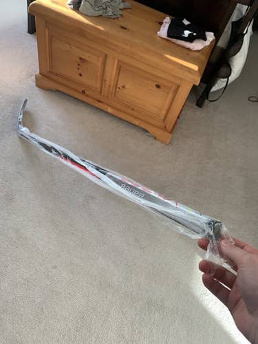 Senior Left Hand Toe Pattern  Vapor Hyperlite Hockey Stick