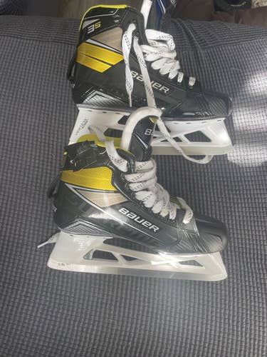 Used Bauer Regular Width  Size 8 Supreme 3s Hockey Goalie Skates