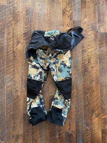 The North Face A-Cad Camo Bib Snow Pants