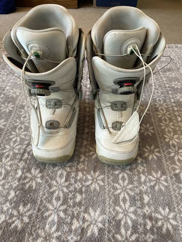 Size 7.0 (Women's 8.0) K2 Raider Snowboard Boots