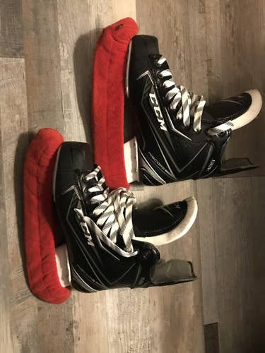 Senior Used Mint CCM RibCor 68K Hockey Skates Regular Width Size 6