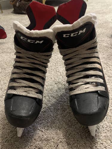 Junior CCM Regular Width Size 4.5 JetSpeed FT460 Hockey Skates