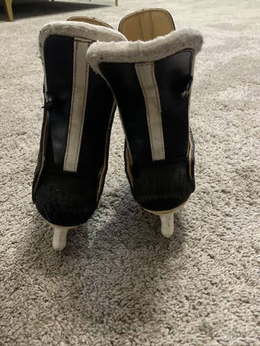 Bauer Charger Skates
