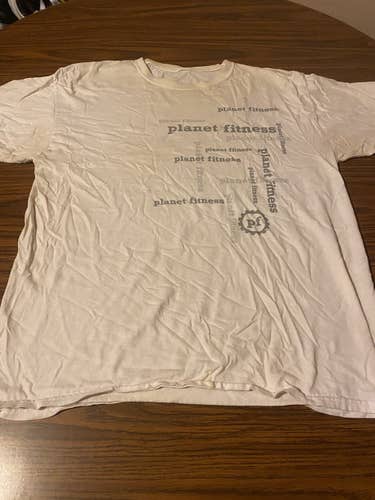 Planet Fitness Men’s Large Short Sleeve Shirt Used Well Worn