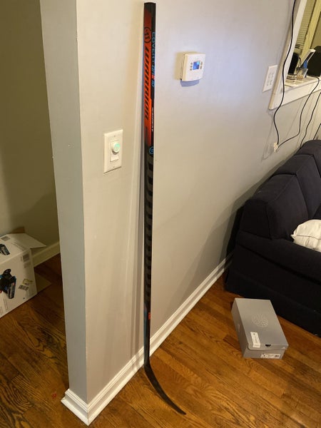 New Warrior Right Handed Covert QRE10 Hockey Stick