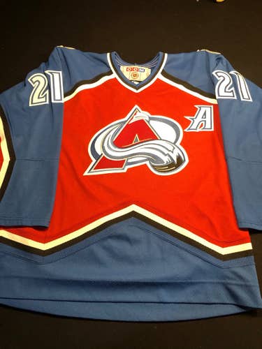 CCM Colorado Avalanche vintage jersey Forsberg #21 Size L