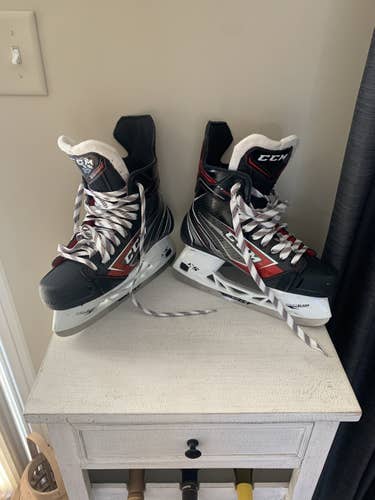 Senior CCM JetSpeed FT460 Hockey Skates Regular Width Size 8