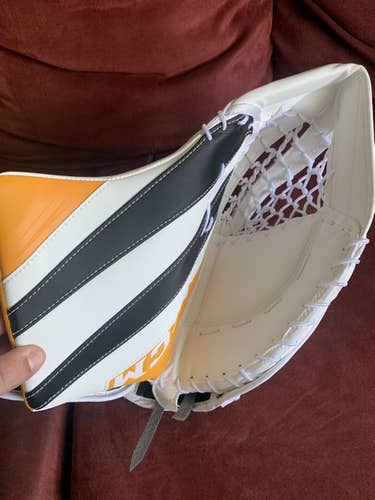 CCM EFLEX 5.9 Goalie Glove