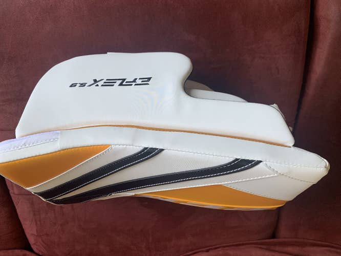 White Used Regular  Extreme Flex 5.9