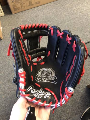 New 2021 PRO PREFERRED FRANCISCO LINDOR GLOVE