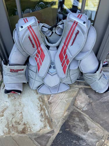 Used Large Vaughn  Velocity VE8 Pro Goalie Chest Protector