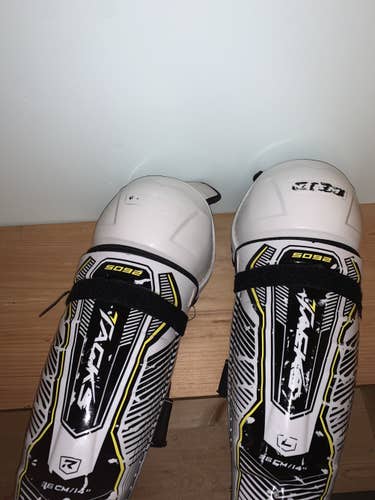 Senior CCM  Tacks 5092 Shin Pads