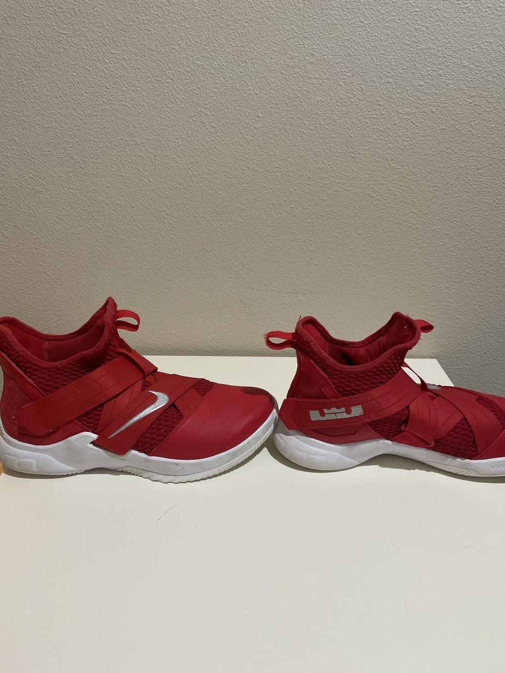 lebron soldier 12 burgundy