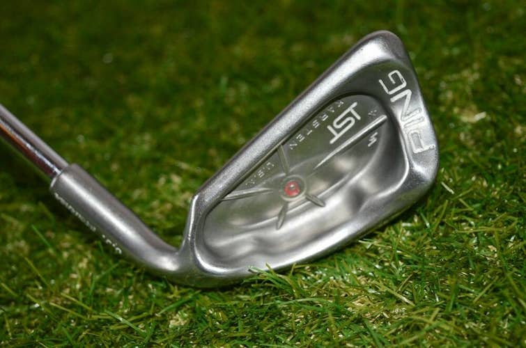Ping 	ISI Red	9 Iron 	Right Handed 	36"	Steel 	Stiff	New Grip